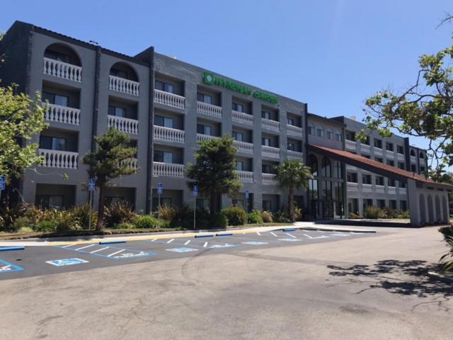 Wyndham Garden Newark Fremont Silicon Valley Bagian luar foto