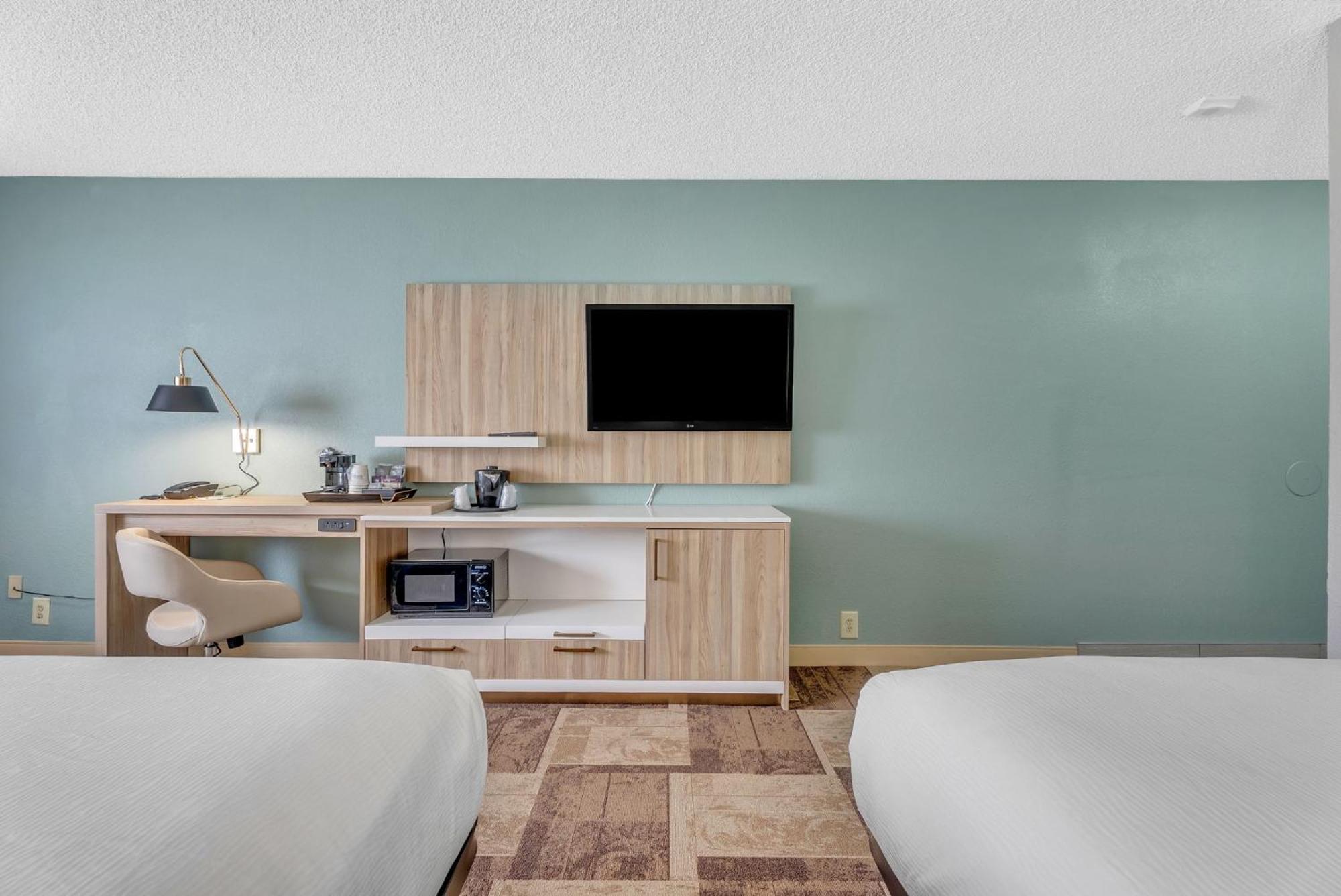 Wyndham Garden Newark Fremont Silicon Valley Bagian luar foto