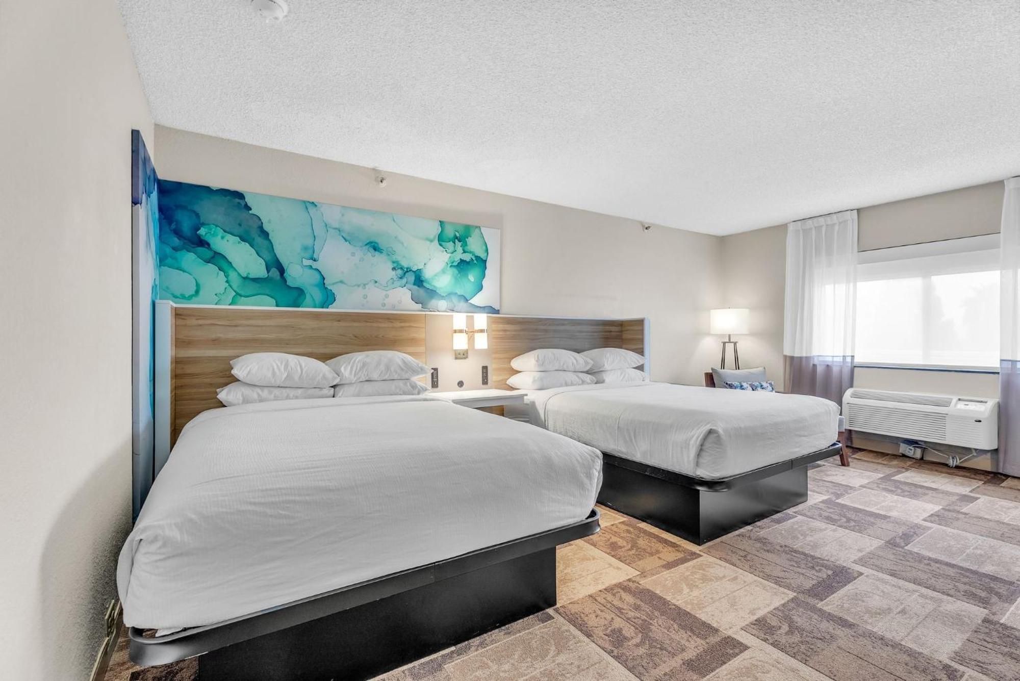 Wyndham Garden Newark Fremont Silicon Valley Bagian luar foto