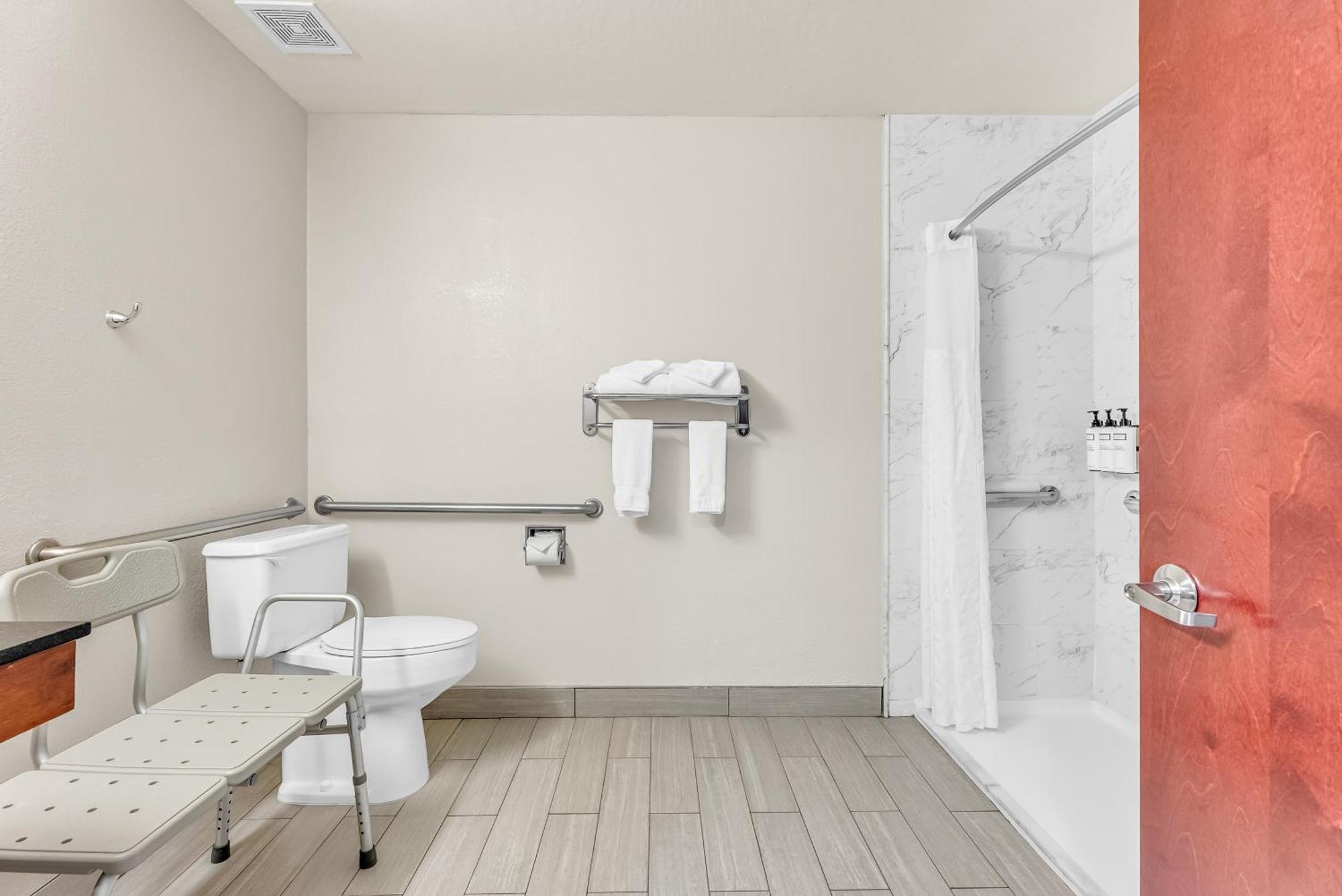 Wyndham Garden Newark Fremont Silicon Valley Bagian luar foto