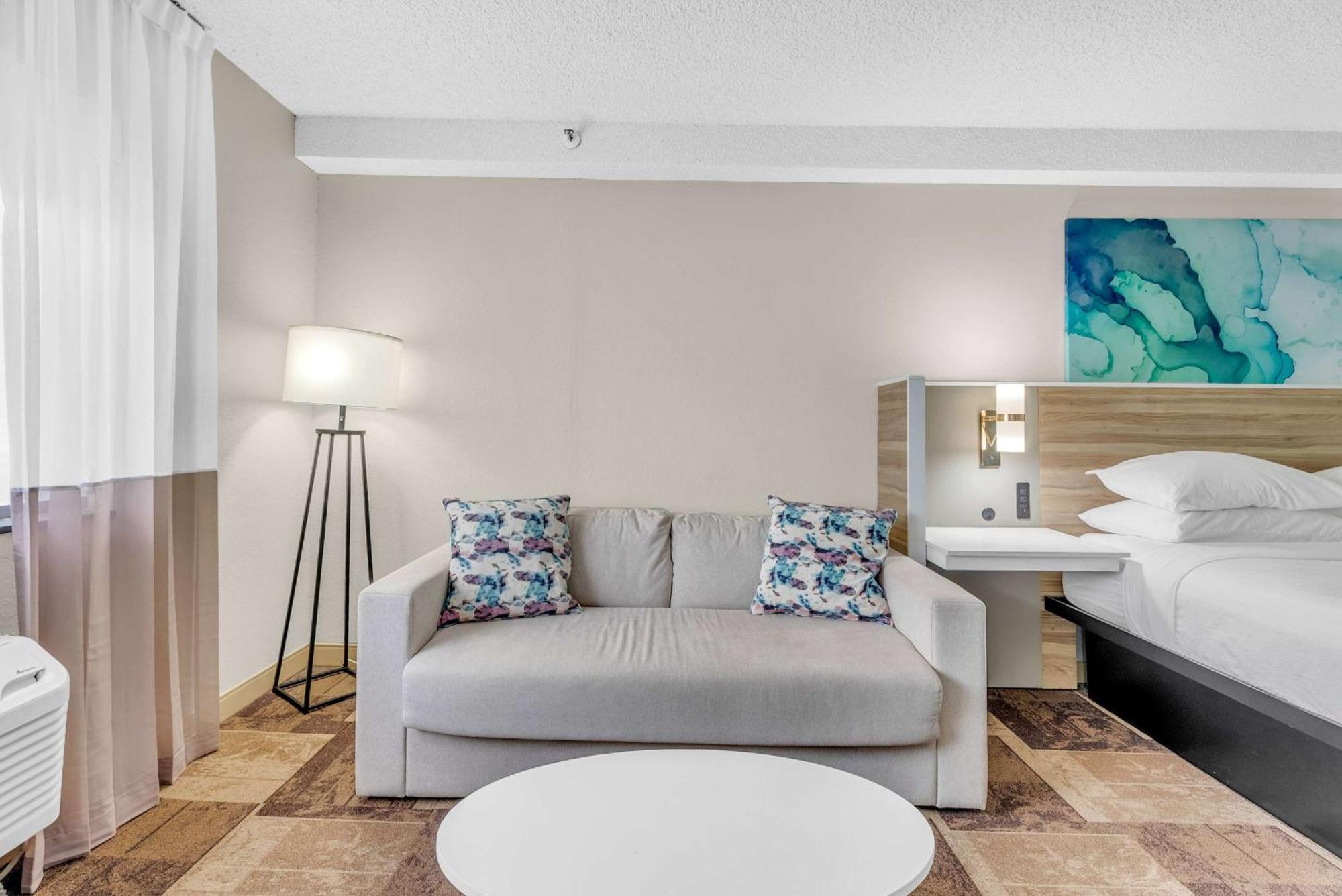 Wyndham Garden Newark Fremont Silicon Valley Bagian luar foto