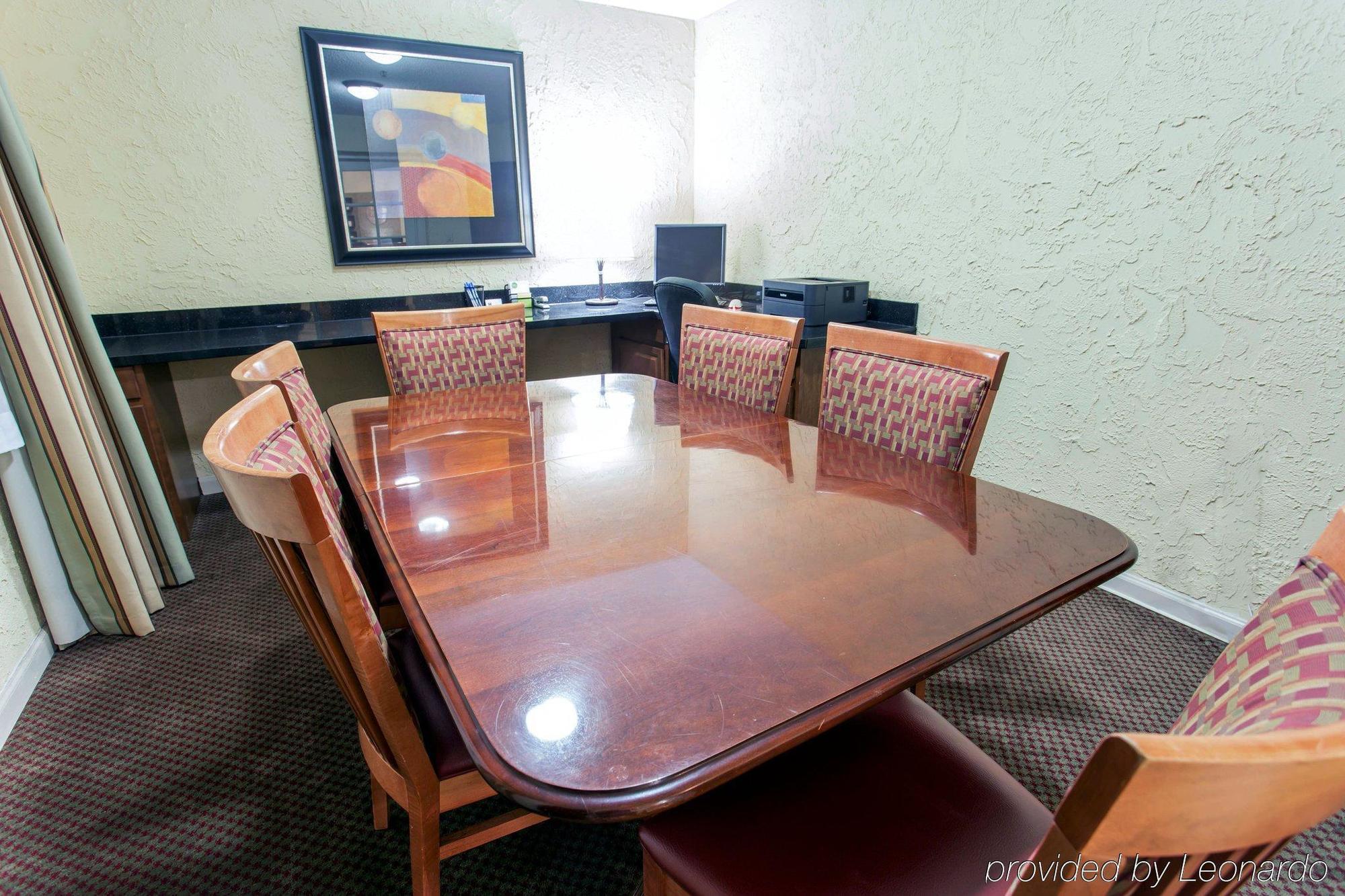 Wyndham Garden Newark Fremont Silicon Valley Bagian luar foto