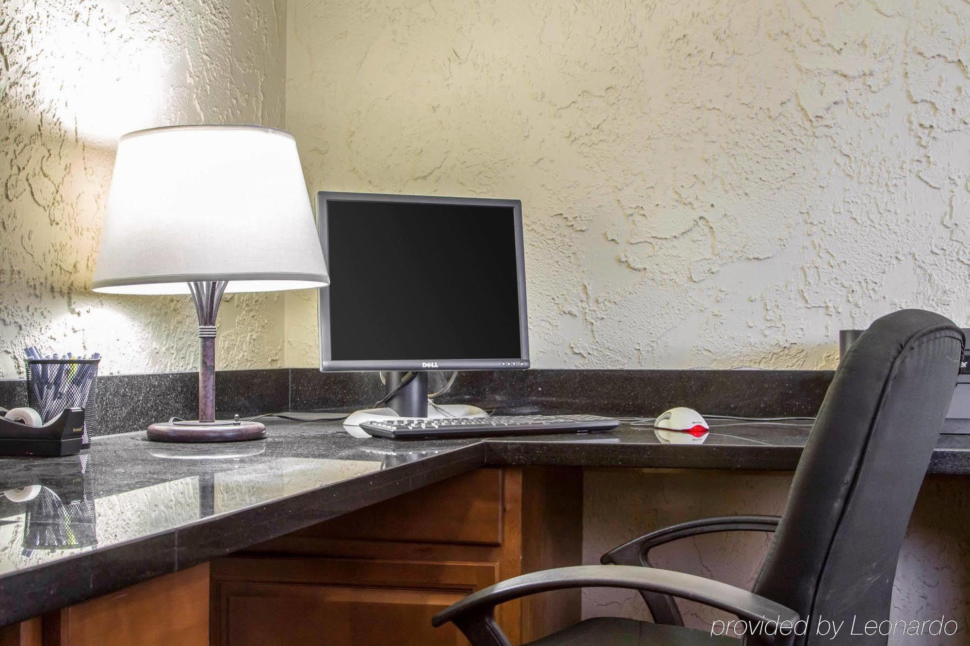 Wyndham Garden Newark Fremont Silicon Valley Bagian luar foto